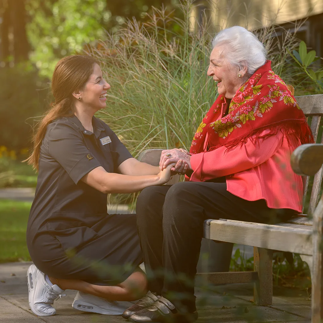 Carrousel1 campagnefoto Villa Hoefstaete medewerker bewoner
