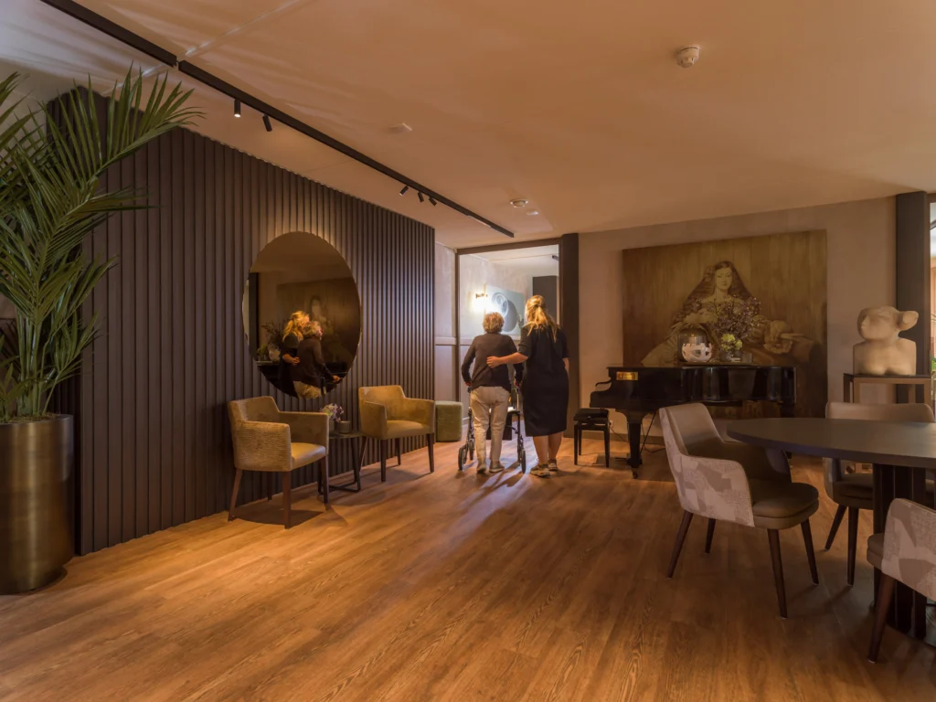 Villa Hamer – 0063739-LR – tussenkamer – bewoner en mdw Berg en Dal – 14-07-2026