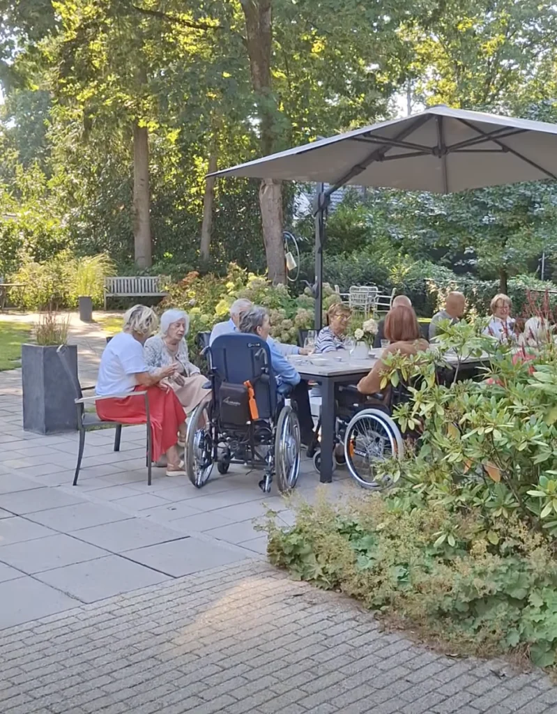 Villa Hoefstaete – Petaque spelen tuin1
